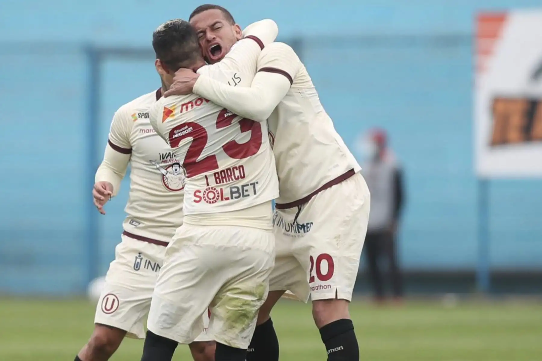 El futbolista Donald Millán de Universitario celebra su gol ante Cienciano, por la liga 1 del Torneo Apertura 2020 en el Estadio Alberto Gallardo de Lima Perú. Foto: ANDINA/ @LigaFutProfdel
