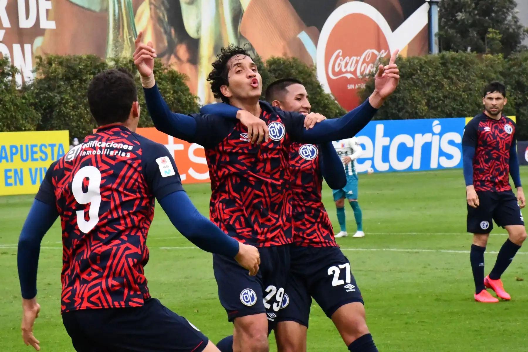 Jean Pierre Archimbaud de Deportivo Municipal celebra luego de anotar ante Alianza UDH durante el encuentro que disputan ambas escuadras en el estadio Videna por la fecha 9 de la Liga 1. Foto: Liga 1