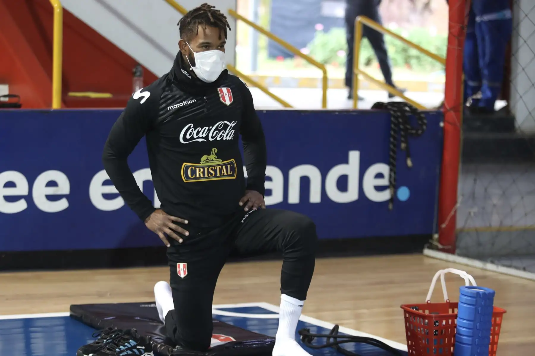 El seleccionado Carlos Cáceda realiza sus entrenamientos en la Videna. Previo al inicio de los ejercicios, los seleccionados nacionales pasaron pruebas serológicas, cumpliendo los protocolos de seguridad. 
Foto:ANDINA/FPF