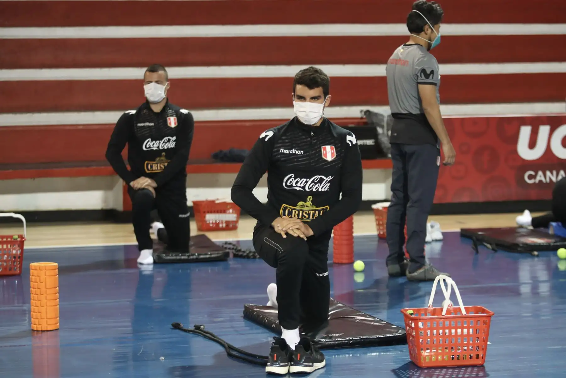 La selección peruana inició sus entrenamientos en la Videna. Previo al inicio de los entrenamientos, los seleccionados nacionales pasaron pruebas serológicas, cumpliendo los protocolos de seguridad. 
Foto:ANDINA/FPF