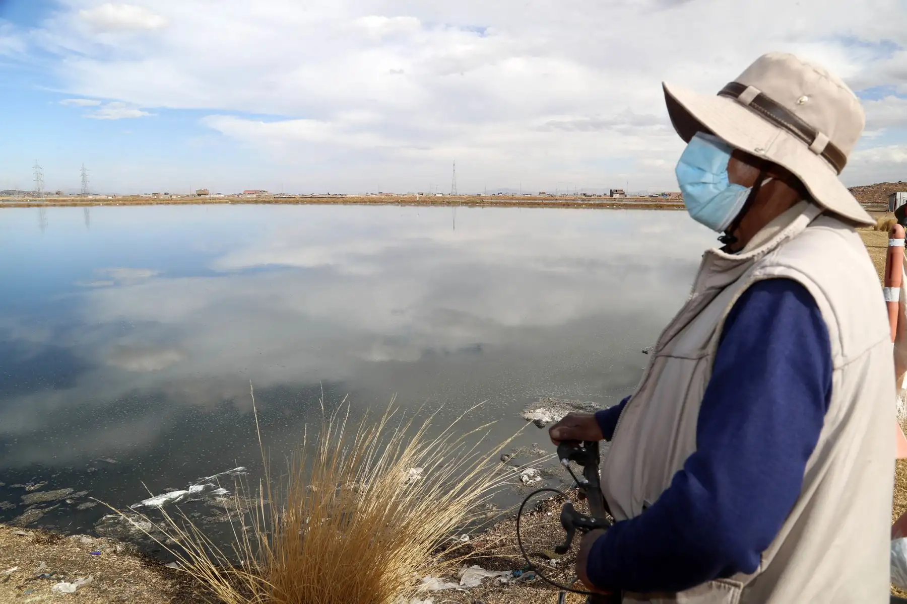 Laguna de tratamiento de aguas residuales de la PTAR Chilla. Se adquirió un moderno sistema de pretratamiento con una inversión de más de S/24 millones, que beneficiará a más de 300 mil habitantes de Juliaca y parte de la cuenca del rio Coata. Foto: Ministerio de Vivienda