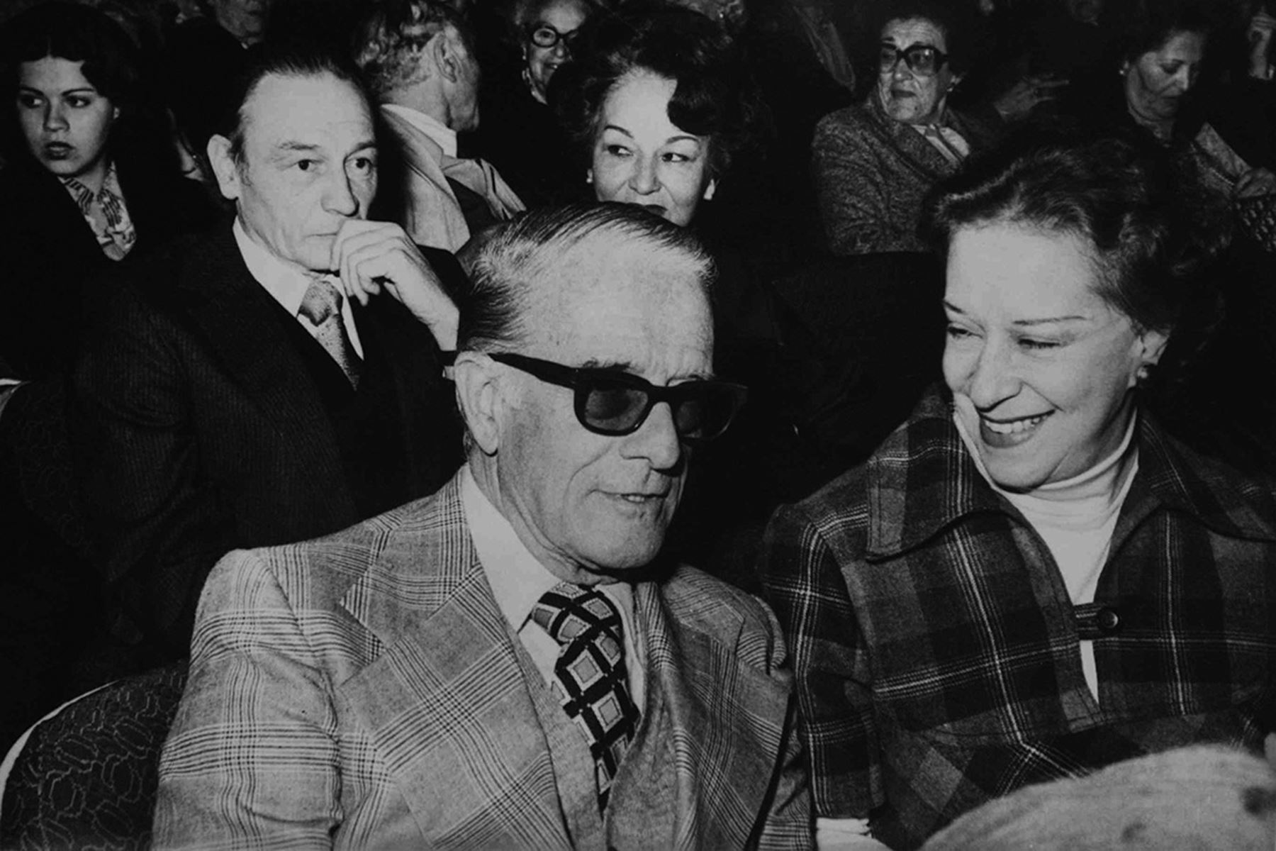 Lima - década 1970. Compositores César Miró y Chabuca Granda. Foto: Archivo Familiar