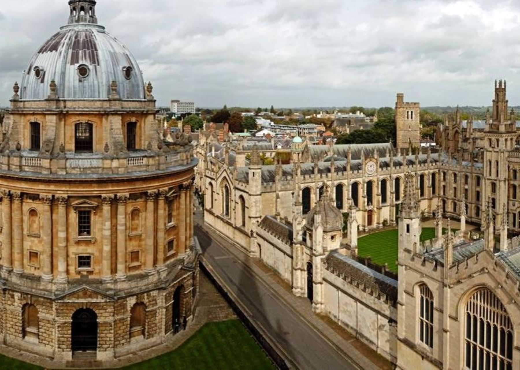 Universidad de Oxford.