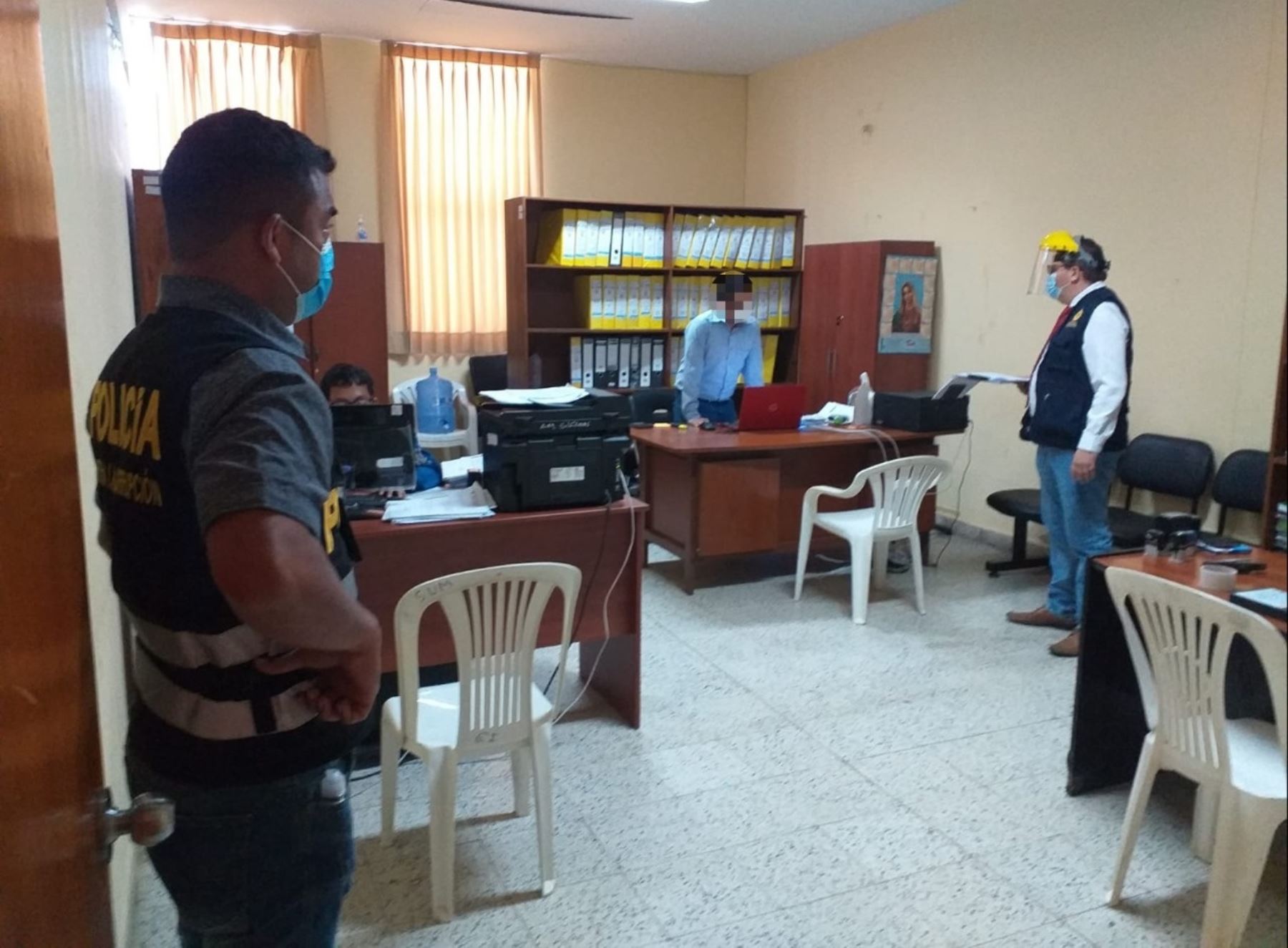 La Fiscalía Especialaizada en Delitos de Corrupción de Funcionarios de Sullana intervino sede del municipio de El Alto y centro de salud de ese distrito por un presunto de colusión.