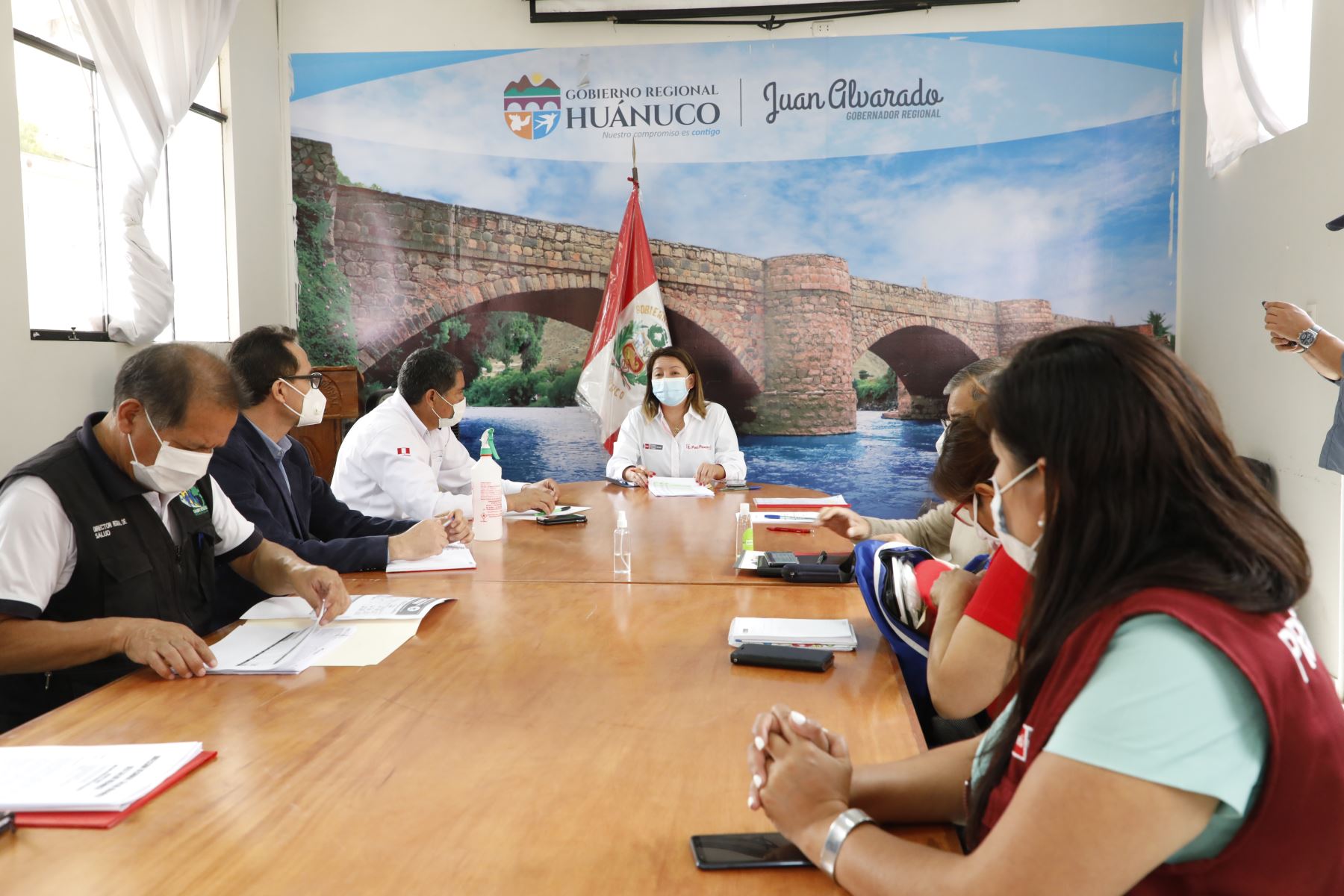 Ministra de Comercio Exterior y Turismo, Rocío Barrios acuerda compromisos con autoridades de Huánuco en lucha contra el covid-19. ANDINA/Difusión
