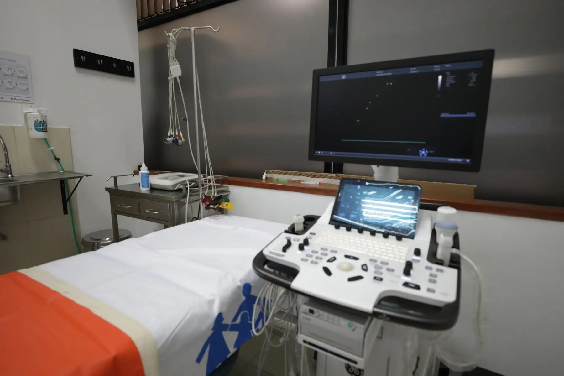 El establecimiento de salud está ubicado en la cuadra 13 de la avenida Arenales, donde funciona también el Centro de Atención Integral de Diabetes e Hipertensión Arterial – (CEDHI).
Foto: Essalud