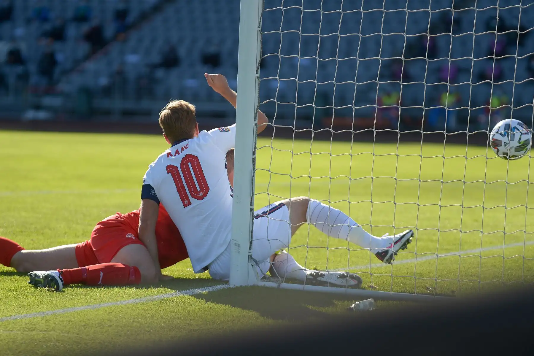 Gol anulado de Harry Kane de Inglaterra durante partido frente a Islandia por la Liga de Naciones. Foto: AFP