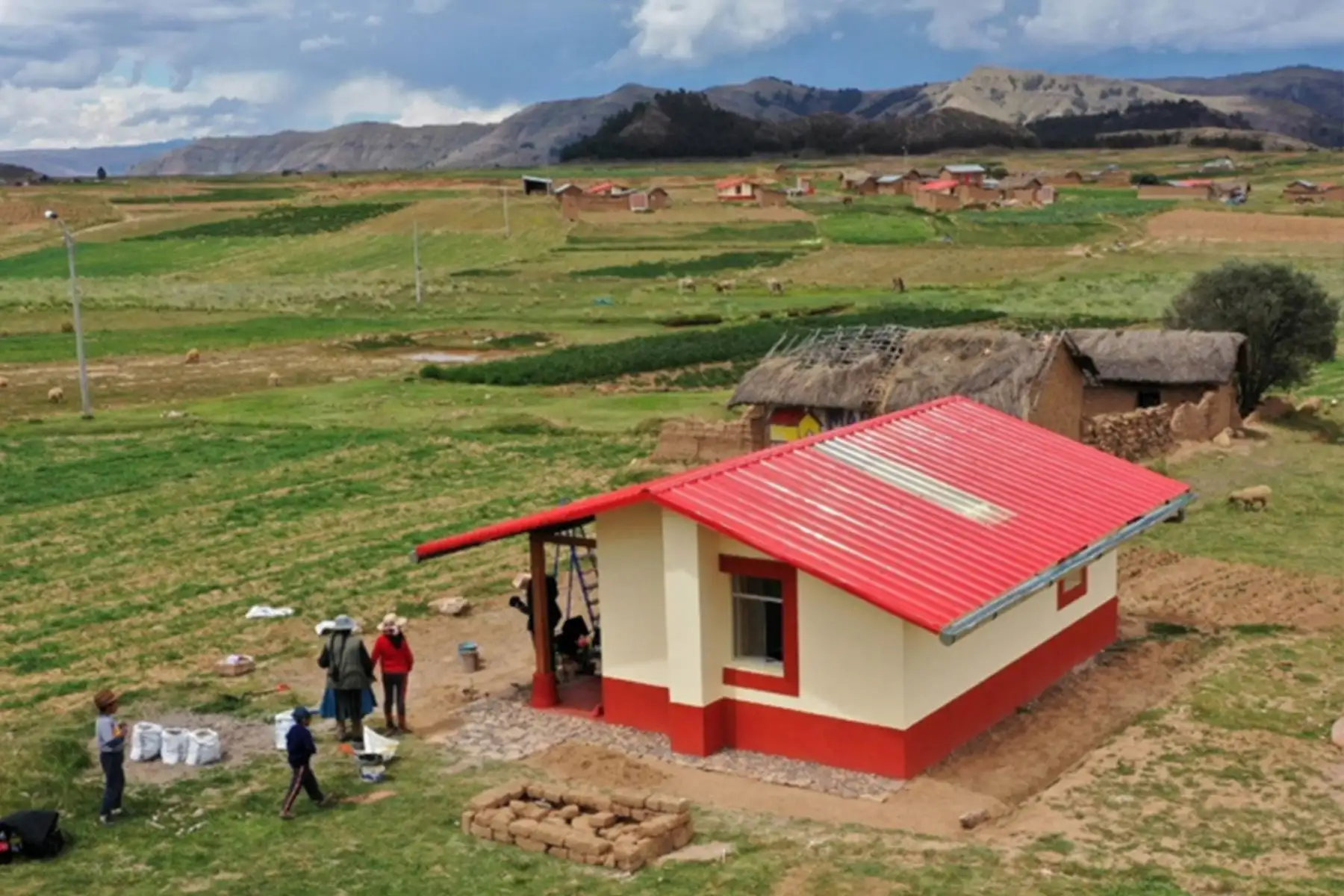 El innovador diseño permite que el interior de las casas permanezca a 18°C.