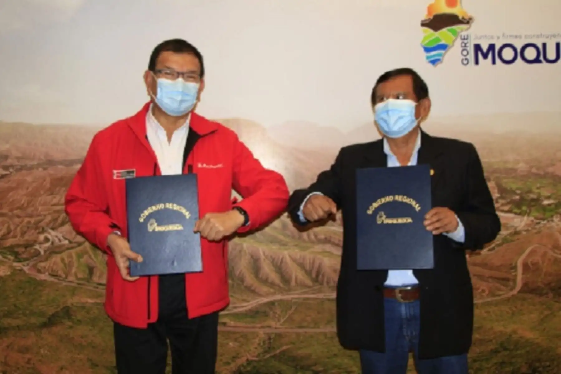 El titular del Minagri, Jorge Montenegro, suscribió con el gobernador regional de Moquegua, Zenón Cuevas Pare, el convenio específico.