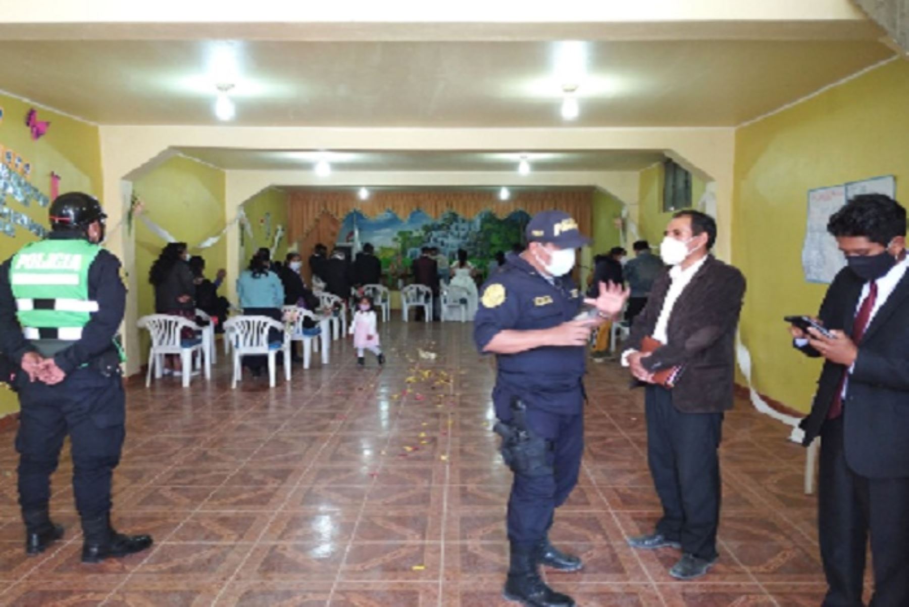 Huancayo: novios e invitados a boda evangélica vulneraron cuarentena