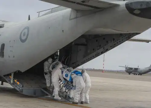 Fuerzas Armadas trasladaron de urgencia a enfermero afectado por covid