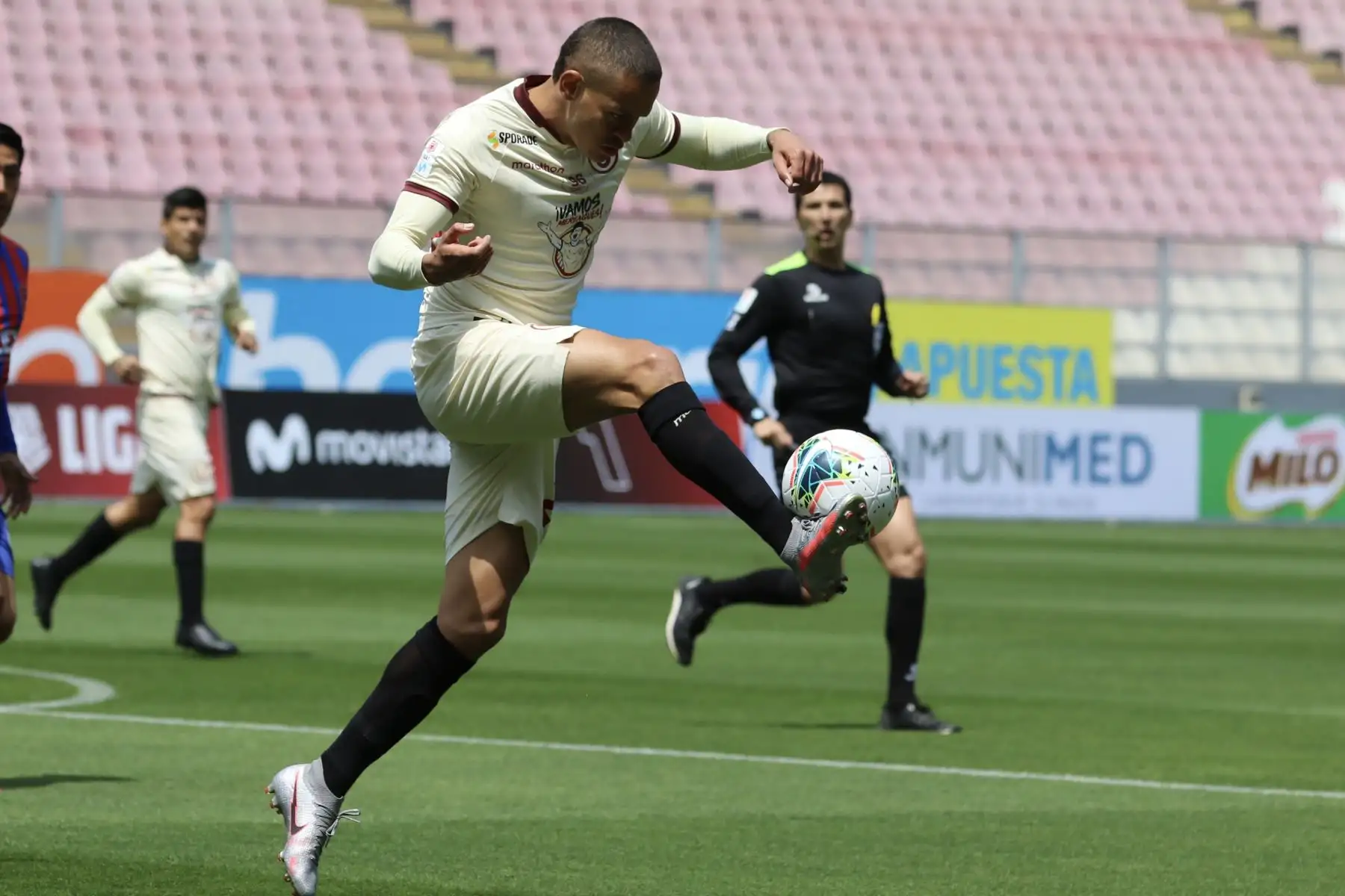 Universitario y Alianza Universidad se enfrentan por la jornada 10 de la Liga 1, en el Estadio Nacional. Foto: LigaFutProf Universitario y Alianza Universidad se enfrentan por la jornada 10 de la Liga 1, en el Estadio Nacional. Foto: LigaFutProf
