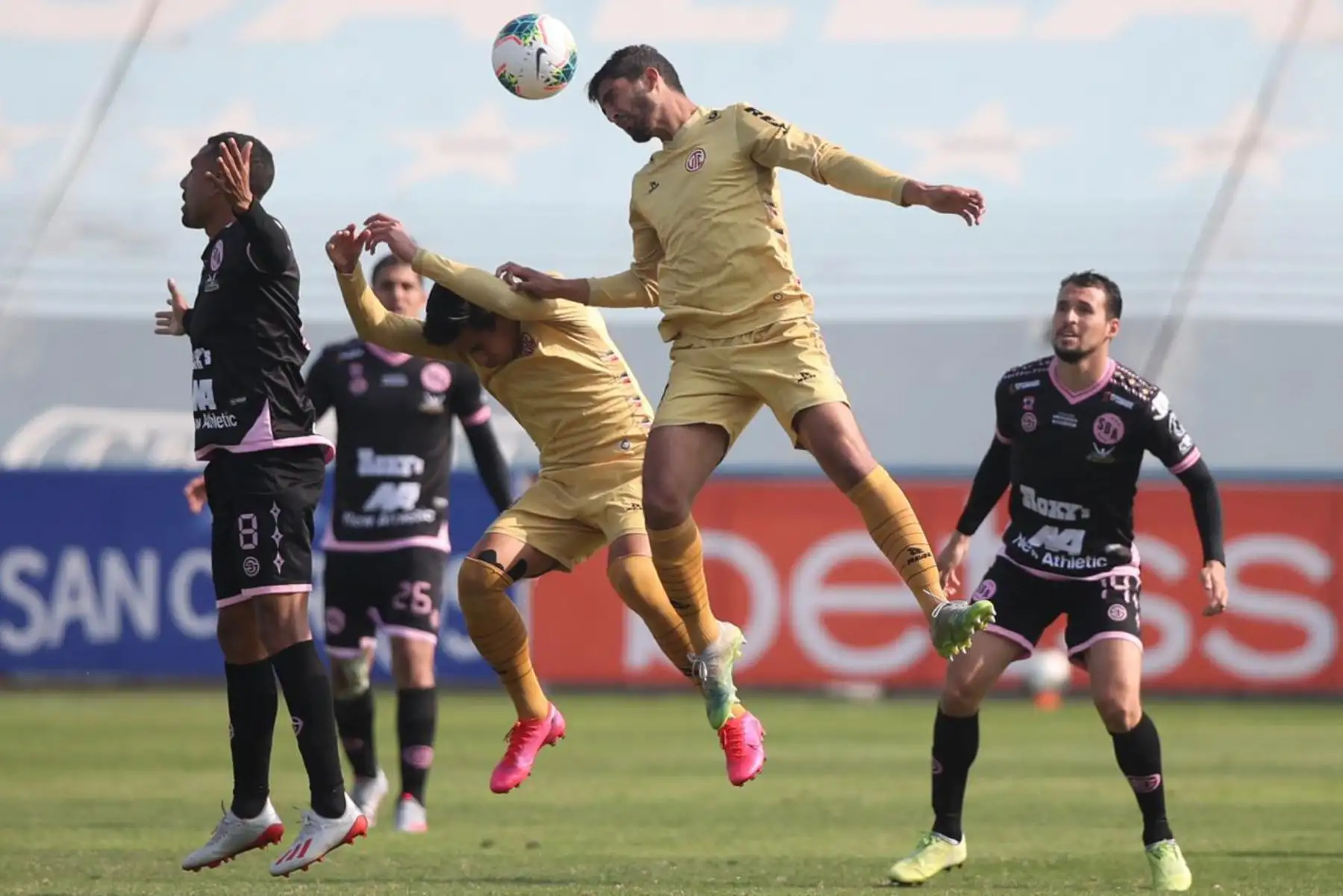 Club UTC y Sport Boys se enfrentan por la jornada 10 de la Liga 1, en el estadio Alberto Gallardo. 
Foto: LigaFutProf