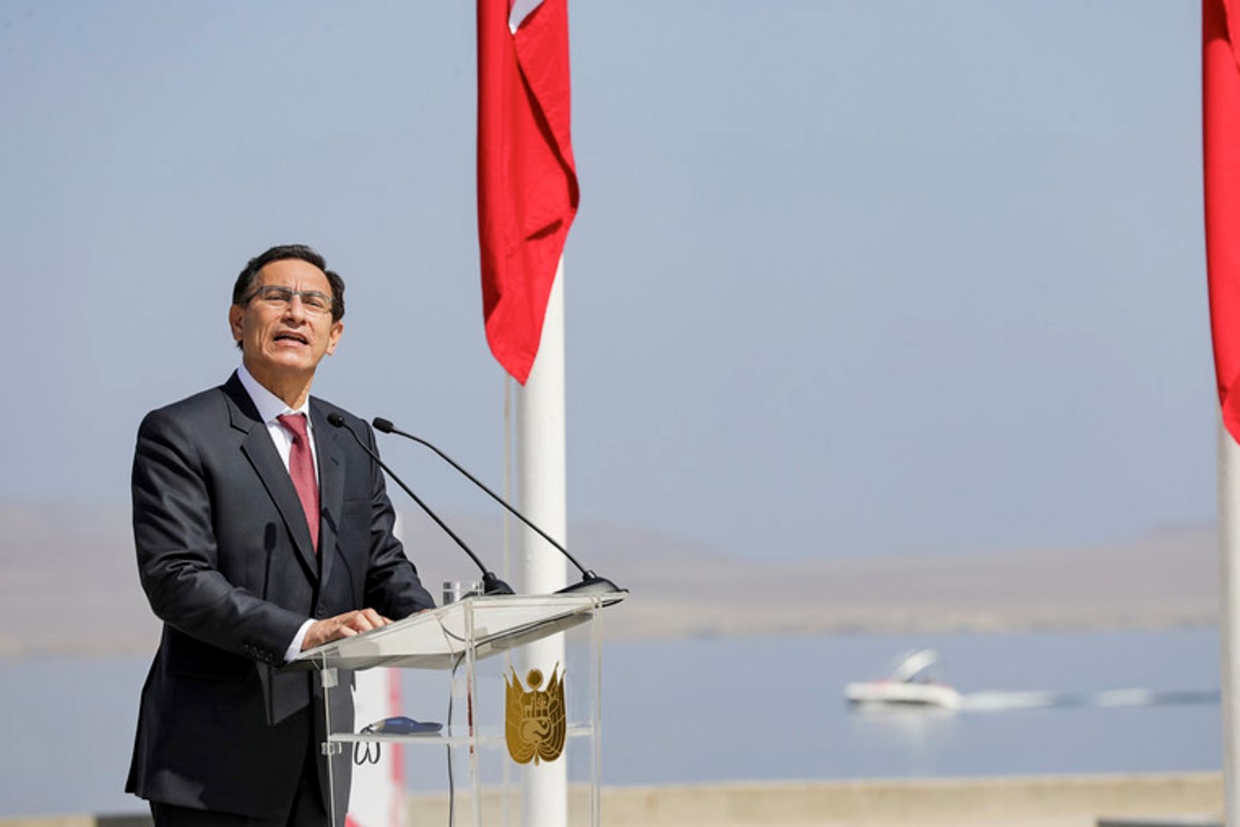 Peruvian President Martin Vizcarra leads the commemoration ceremony for the 200 years of the landing of General Don José de San Martín and the Liberation Expedition. Photo: ANDINA/Presidency of the Republic