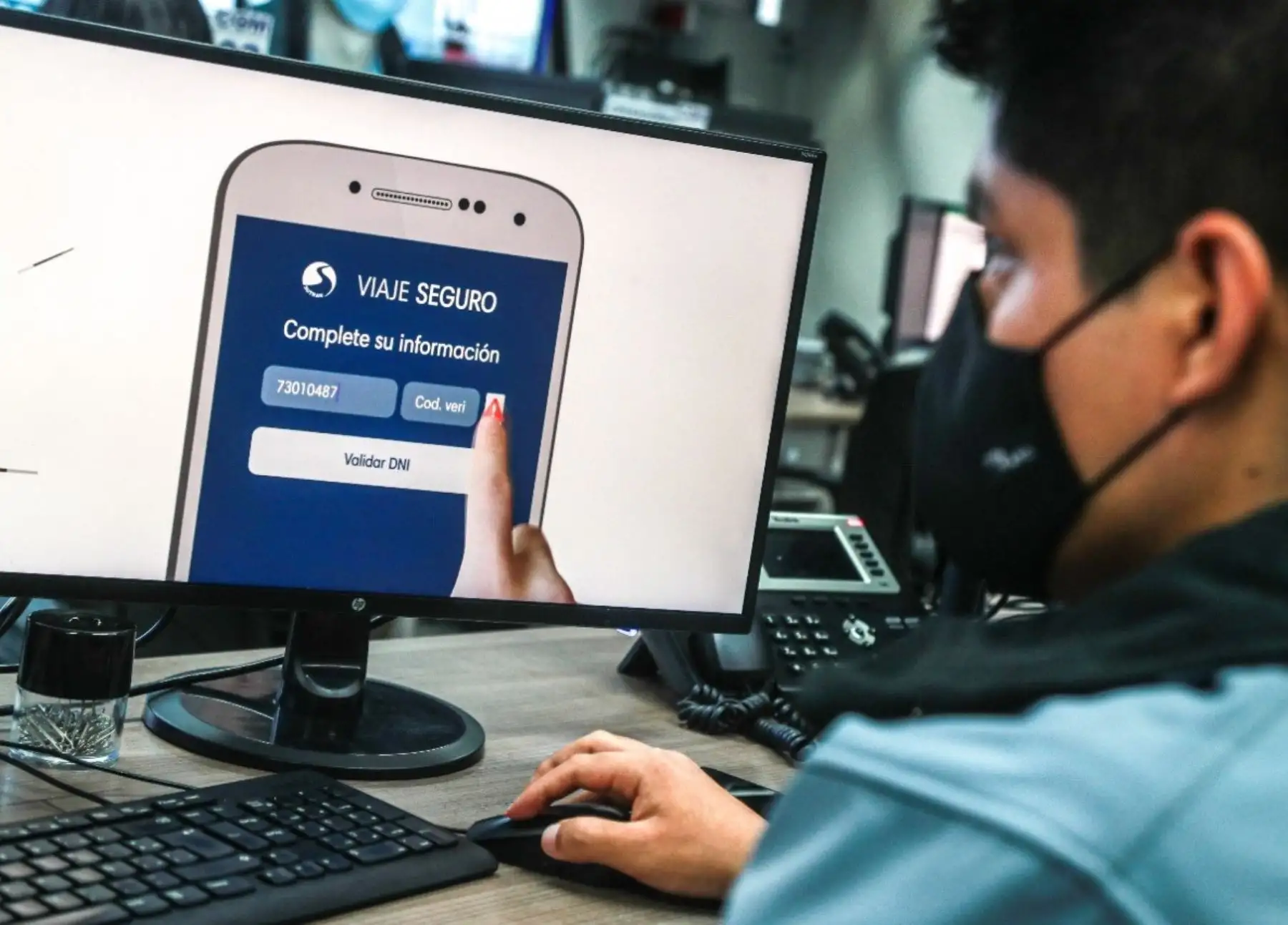 Conoce Viaje Seguro, el novedoso aplicativo creado por la Sutran que permite a los pasajeros de buses interprovinciales alertar asaltos y accidentes en carretera. ANDINA/Difusión