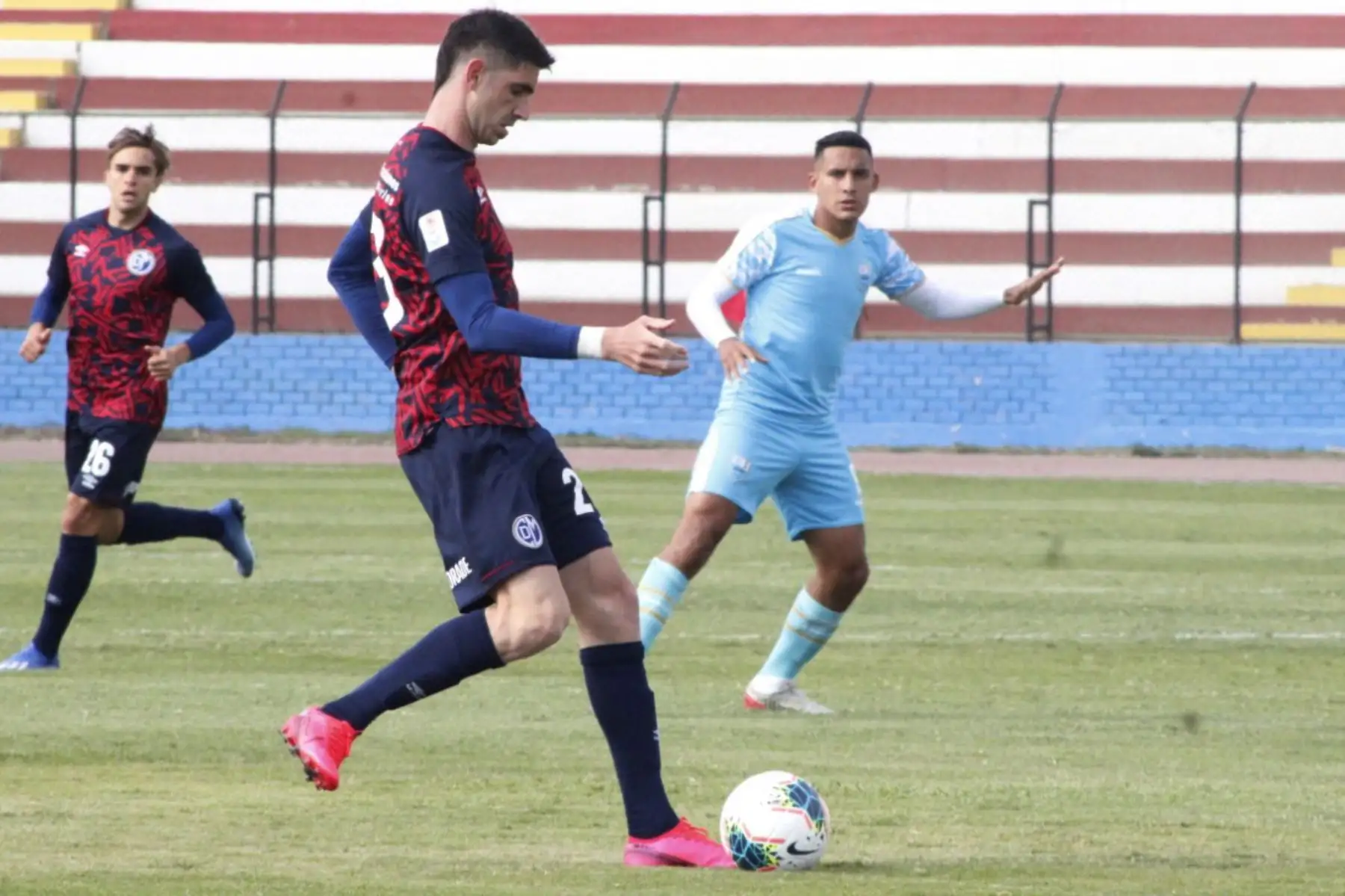 Deportivo Llacuabamba se enfrenta  ante Municipal, por la jornada 10 de la Liga 1, en el estadio Miguel Grau.
Foto: LigaFutProf