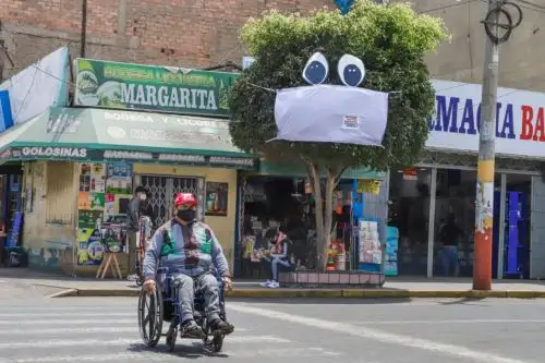 La municipalidad provincial del Santa promueve novedosa campaña para incentivar el uso de la mascarilla, con el fin de evitar el contagio con el nuevo coronavirus. Foto: ANDINA/Difusión