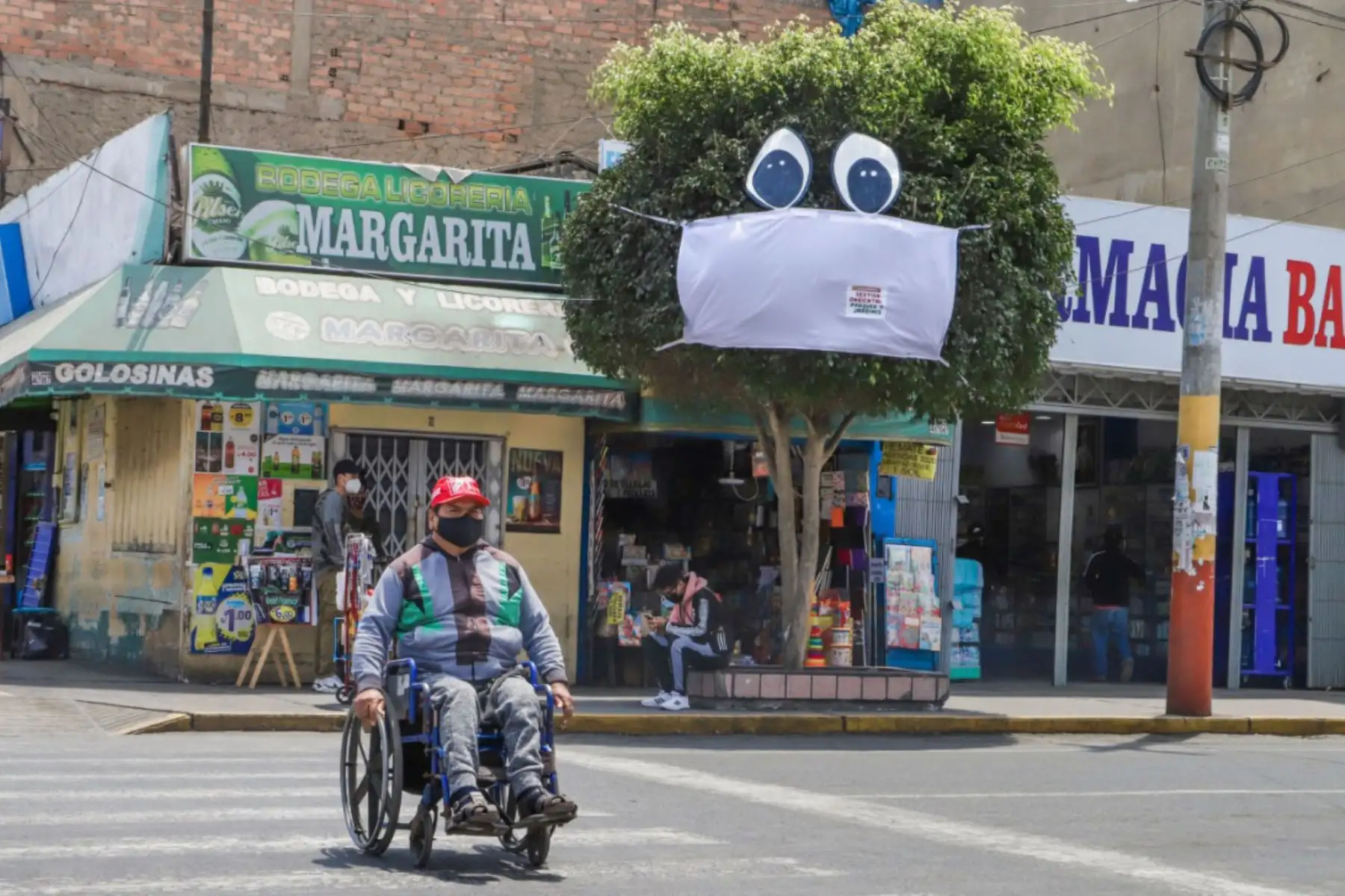 La municipalidad provincial del Santa promueve novedosa campaña para incentivar el uso de la mascarilla, con el fin de evitar el contagio con el nuevo coronavirus. Foto: ANDINA/Difusión