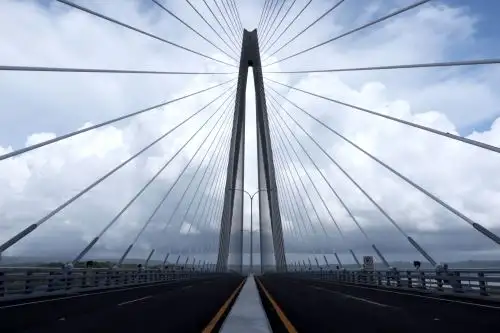 Vista del Puente Atlántico sobre el Canal de Panamá, en Colón, a 80 km de la Ciudad de Panamá. Foto: AFP