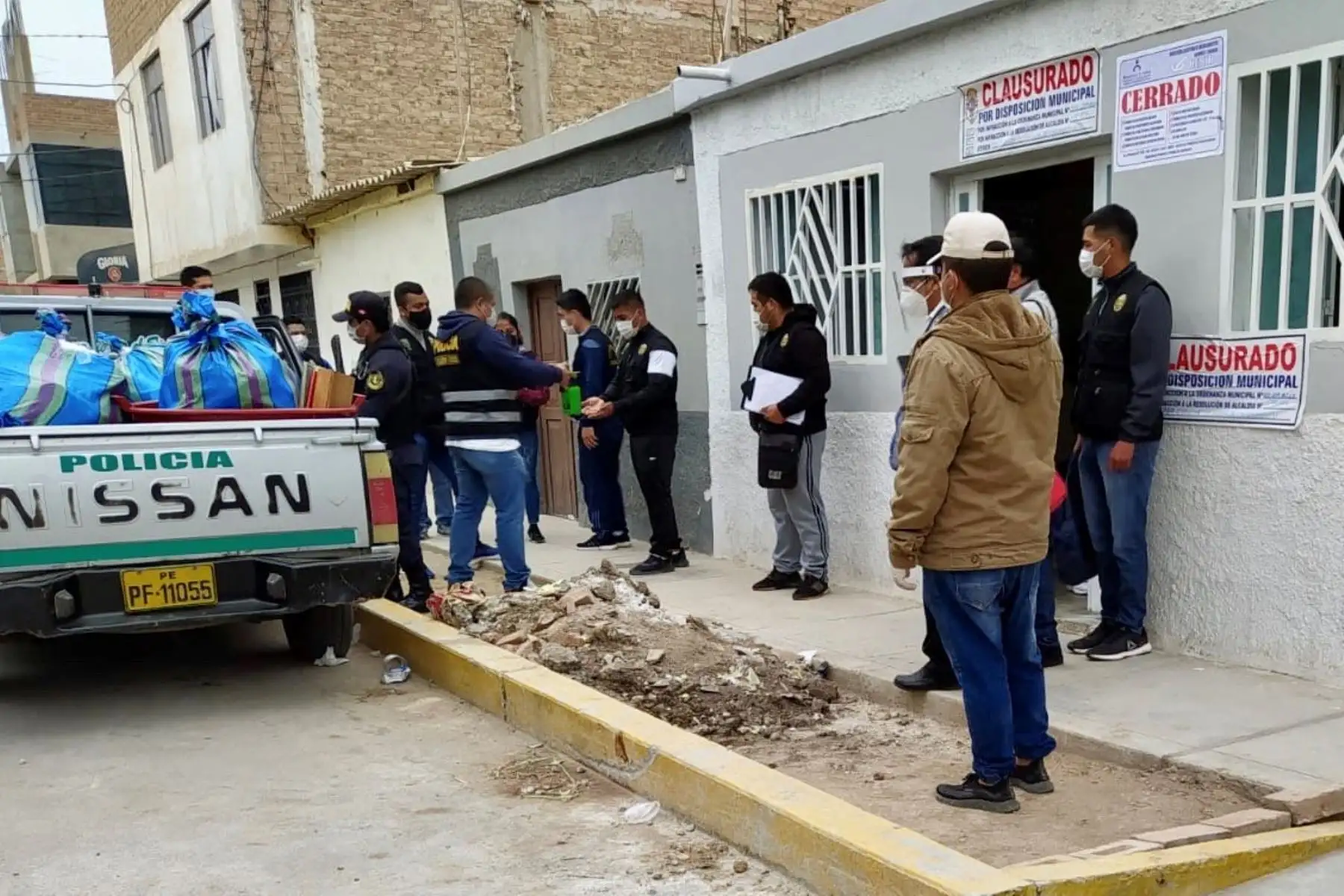 Intervención inopinada en un distrito de Chiclayo culminó con tres detenidos por ejercicio ilegal de la medicina y la incautación de media tonelada de medicamentos vencidos. Foto: ANDINA/Difusión