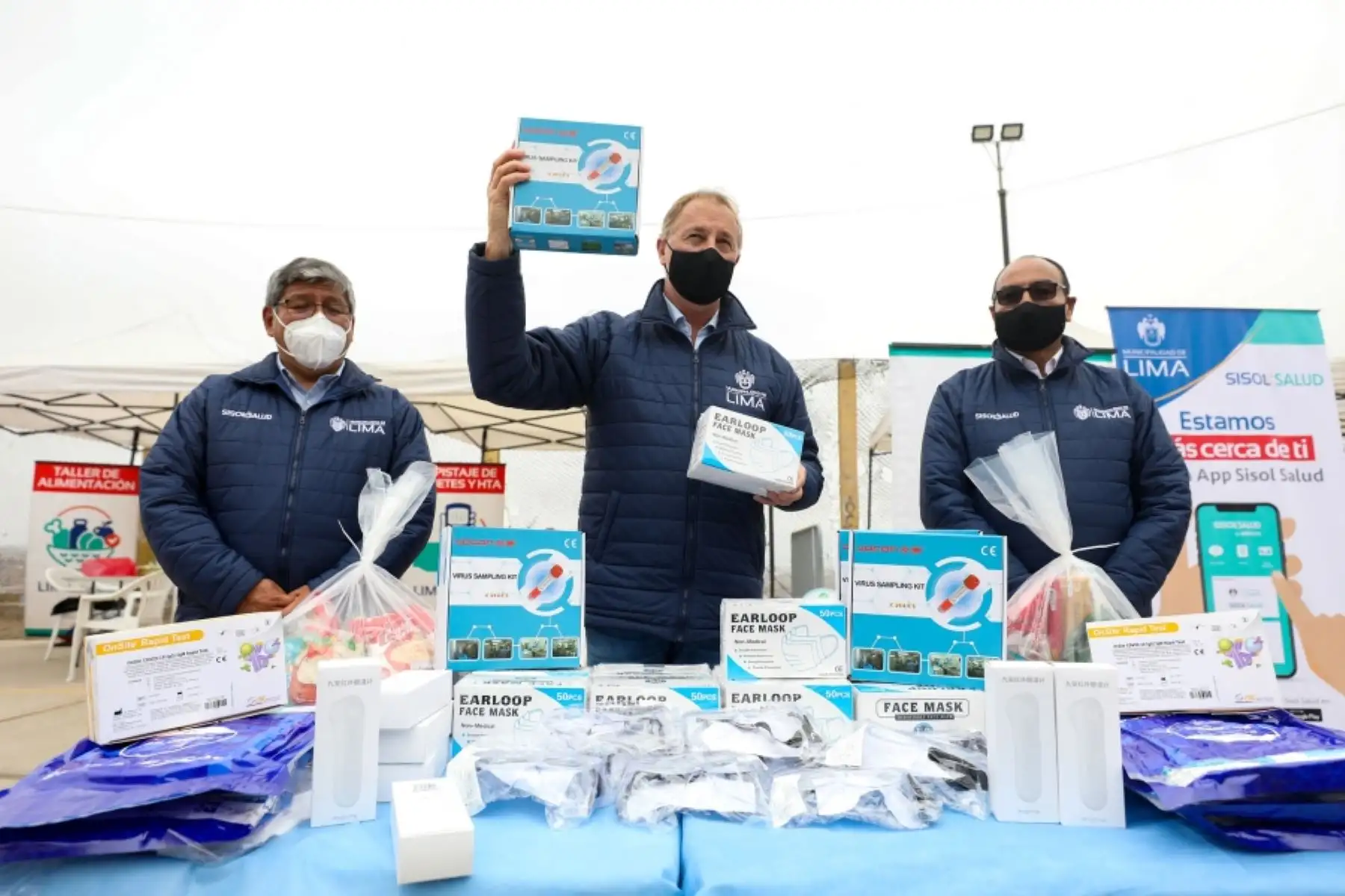 China donó 5,000 pruebas moleculares a la Municipalidad de Lima. Foto: ANDINA/Difusión.
