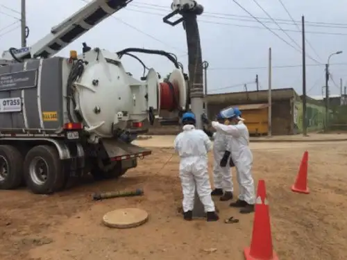 Operación Alcantarillado ha limpiado 3,760 kilómetros de redes de alcantarillado y un total de 69,469 buzones ubicados en todo el país, en provincias cuyas redes no habían recibido ningún tipo de mantenimiento en 70 años.