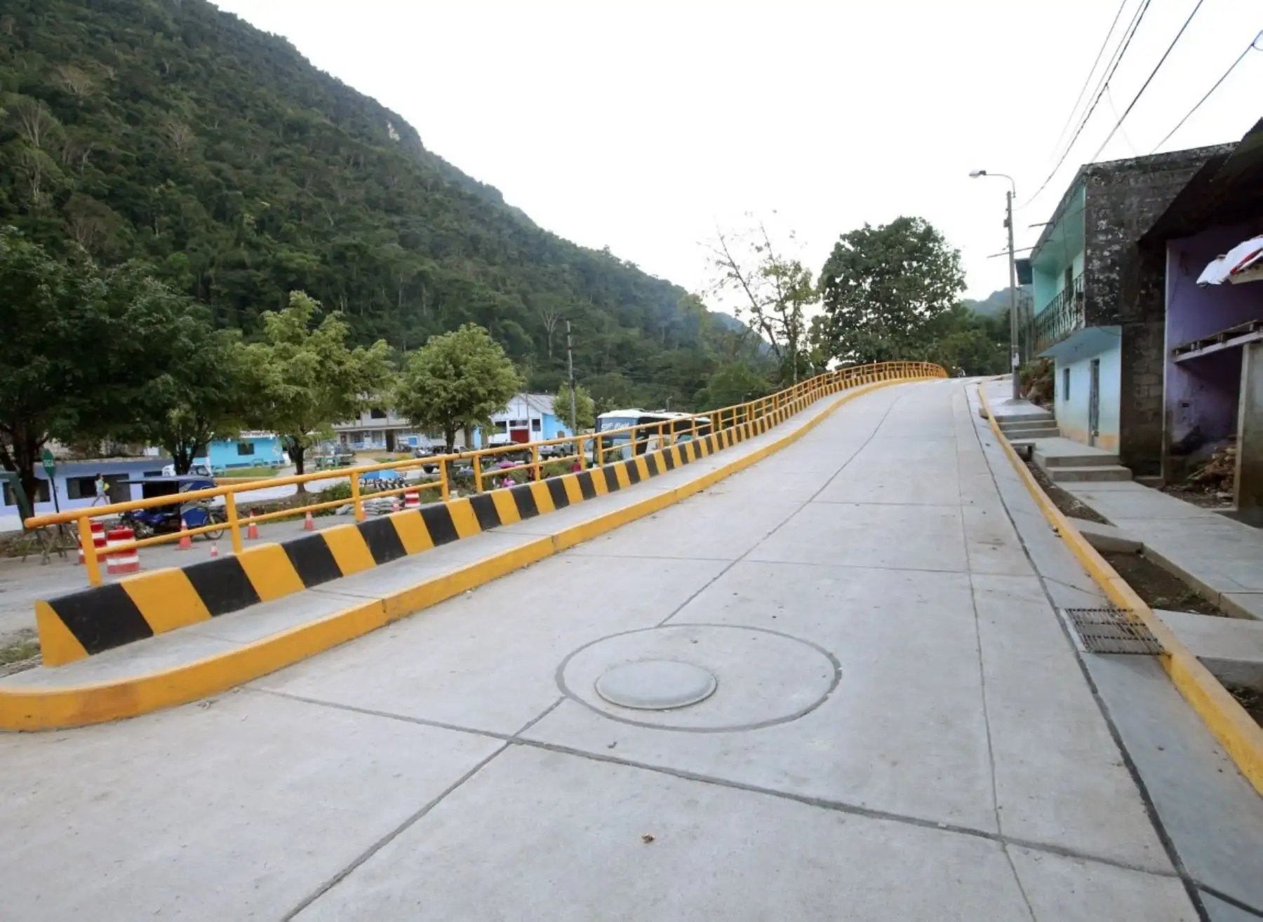 Cerca de 30,000 pobladores de la región Huánuco se beneficiarán con obras de infraestructura vial que financiará el Ministerio de Vivienda, Construcción y Saneamiento en el marco del plan Arranca Perú.