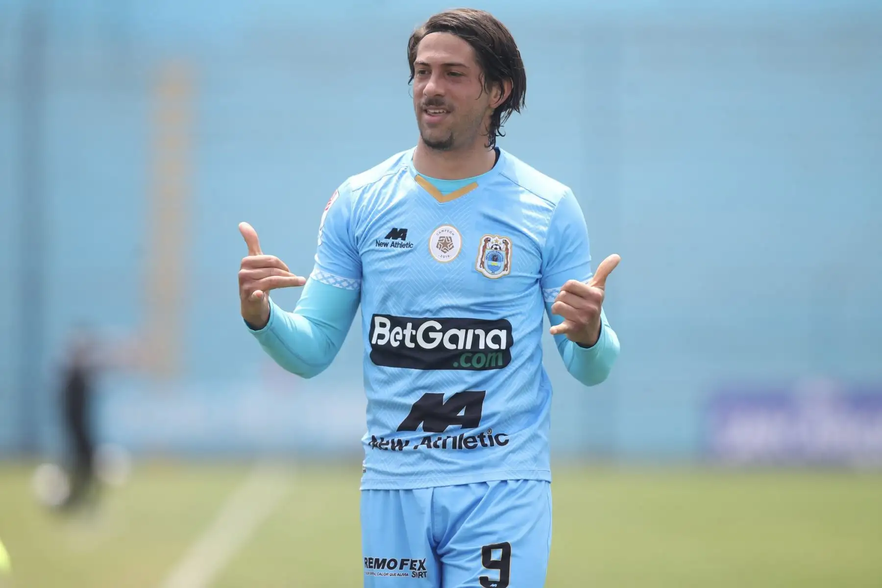 El futbolista  Sebastián Gularte de Deportivo Binacional celebra su gol anotado ante el Alianza UDH  durante el partido por la fecha 11 de la Liga 1 del Torneo Apertura 2020, en el Estadio Alberto Gallardo.
Foto: @LigaFutProfdel