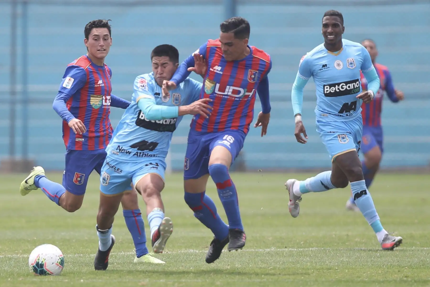 Alianza UDH se enfrenta al Deportivo Binacional por fecha 11 del apertura en el estadio Alberto Gallardo. 
Foto:ANDINA/LigaFutProf