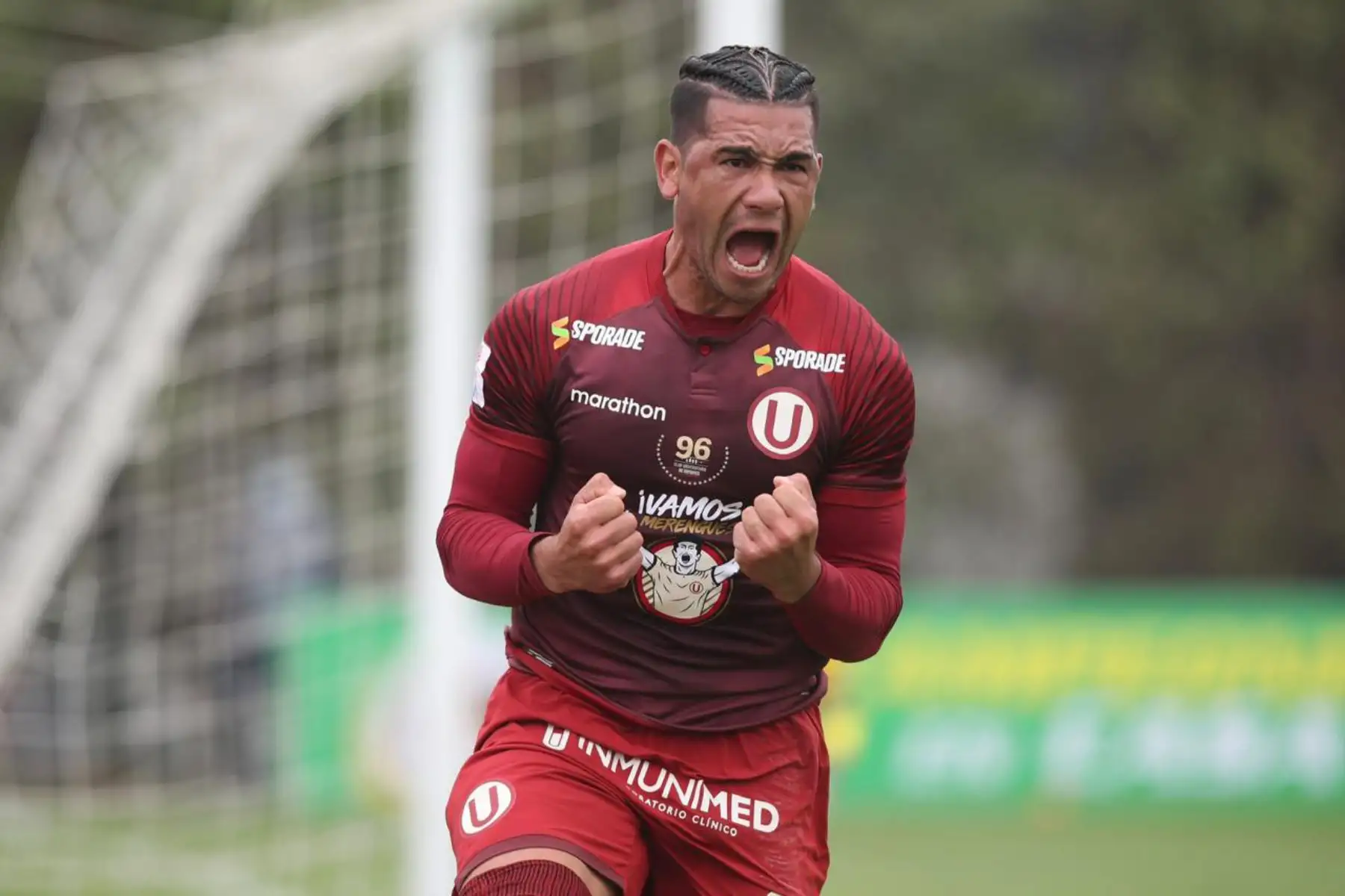 El futbolista J. Dos Santos celebra el gol anotado a Deportivo Llacuabamba por la jornada 11 de la Liga 1. Foto: @LigaFutProf