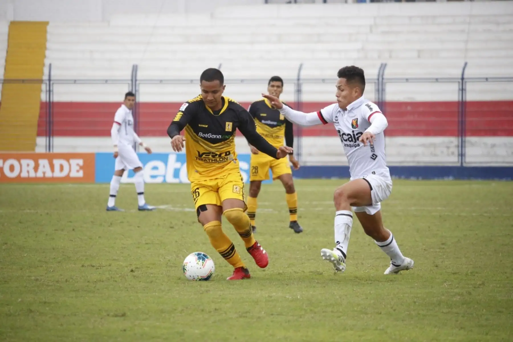 Melgar venció 1-0 a Cantolao con goles de Irven Ávila y Arce en el estadio Iván Elías Moreno de Villa El Salvador. Foto: Liga 1