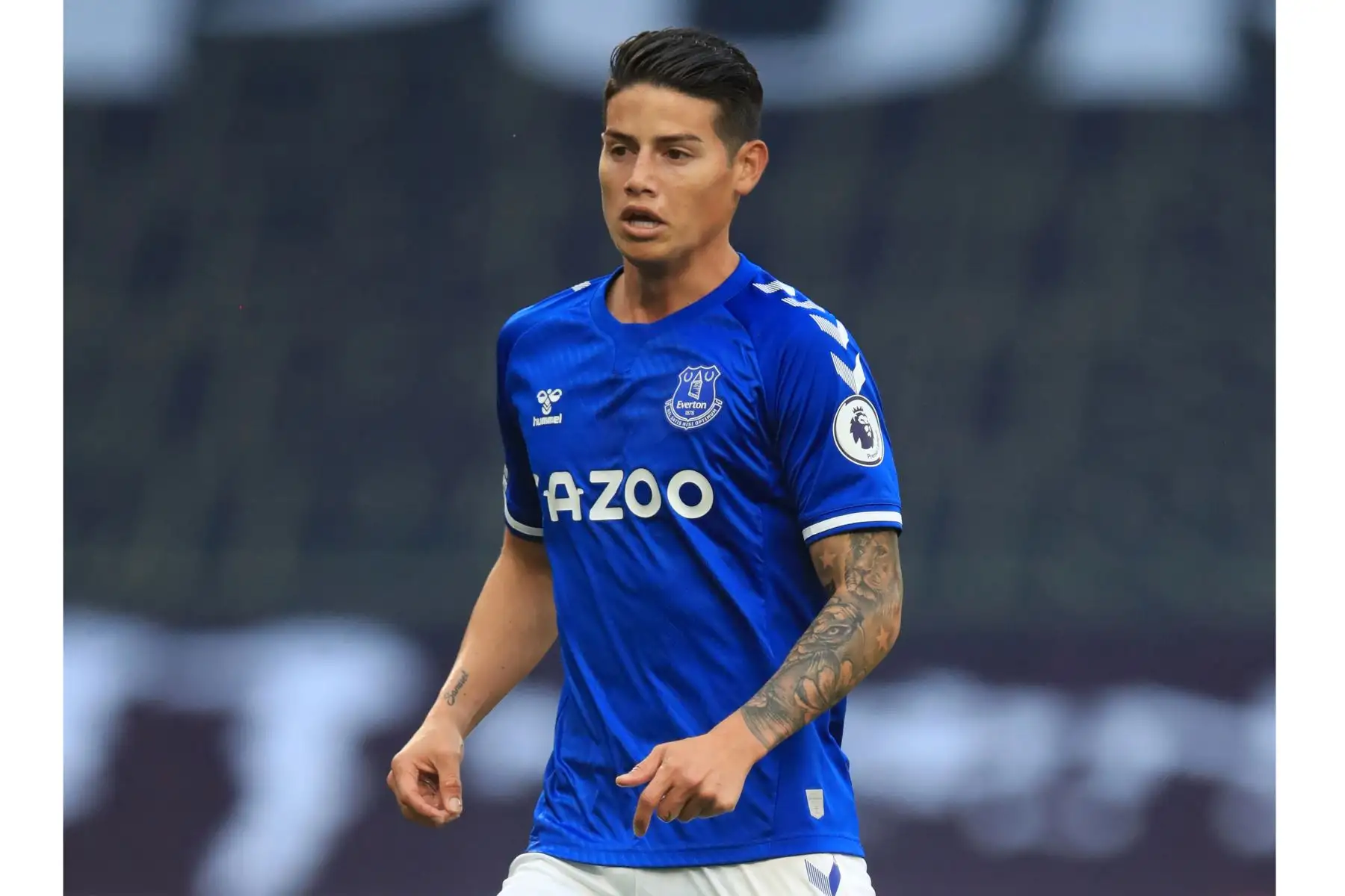El mediocampista colombiano del Everton, James Rodríguez, durante el partido de fútbol de la Premier League inglesa entre Tottenham Hotspur y Everton en el Tottenham Hotspur Stadium, en Londres. Foto: AFP