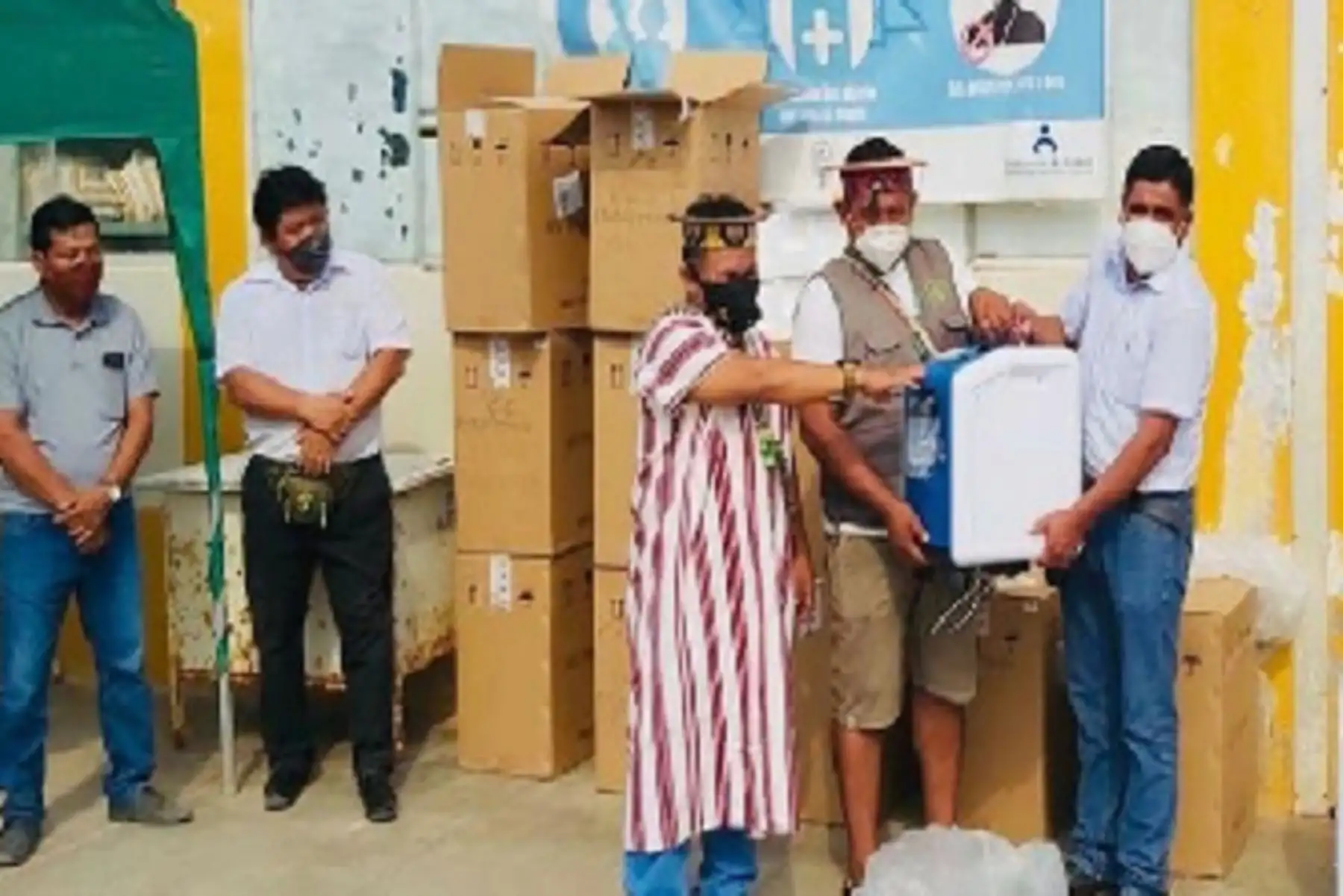 A la fecha, ya se distribuyeron 28 concentradores de oxígeno para las brigadas de los centros de salud de Constitución, Puerto Bermúdez e Iscozacín, y  en los próximos días se distribuirán otros 32 para los centros de salud de San Juan de Cacazú y Chontabamba y el hospital de Oxapampa.