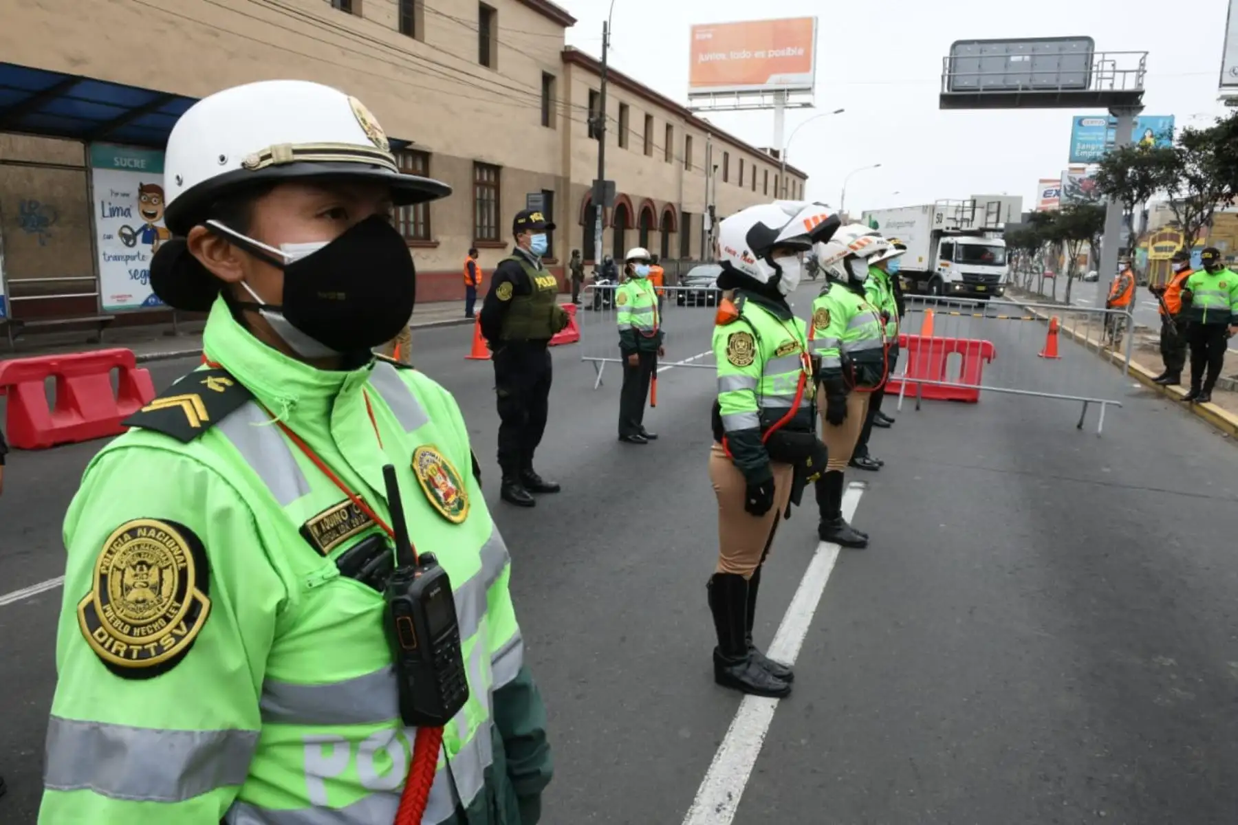 El ministro del Interior, César Gentille, supervisa diversos puntos de control en Lima y Callao. Foto: ANDINA/Mininter