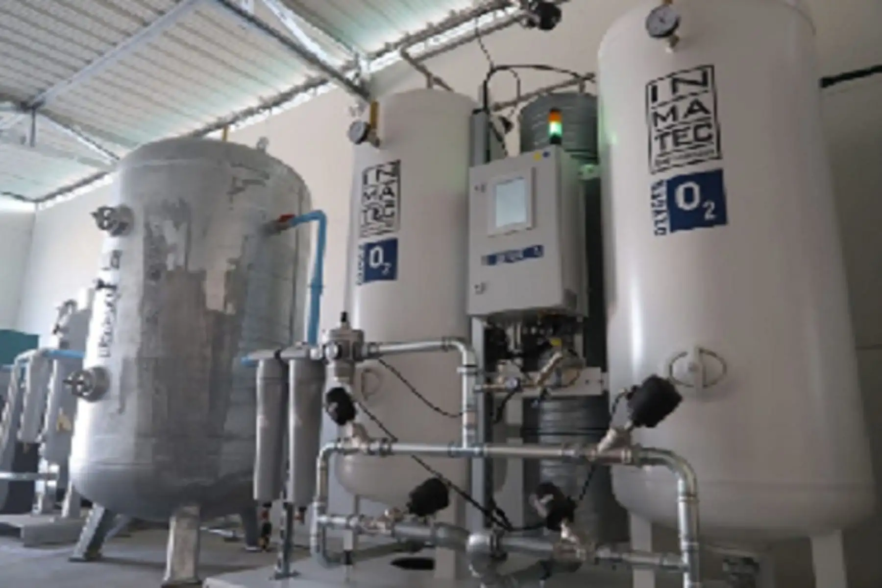 En dos semanas llegará a Chiclayo una segunda planta de oxígeno que además contará con todo el equipamiento que ha llegado a la región y que servirá para que el cuerpo médico tenga todo los instrumentos necesarios para atender a los pacientes.