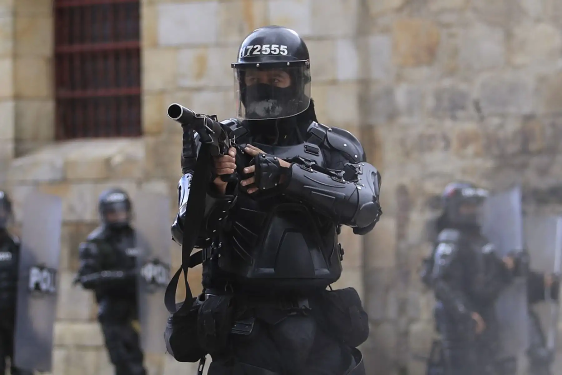 Disturbios cierran día de perdón y reconciliación contra violencia en Bogotá, Colombia. Foto: AFP