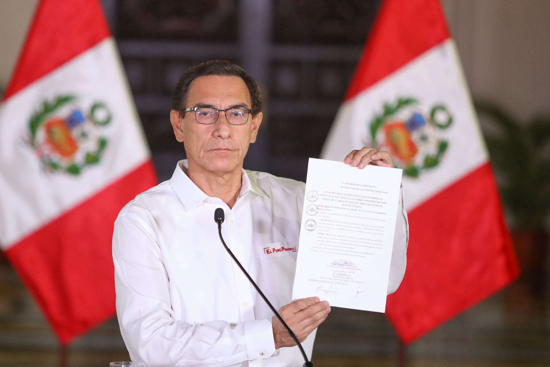 Presidente Vizcarra promulga ley que impide postular a sentenciados |  Noticias | Agencia Peruana de Noticias Andina