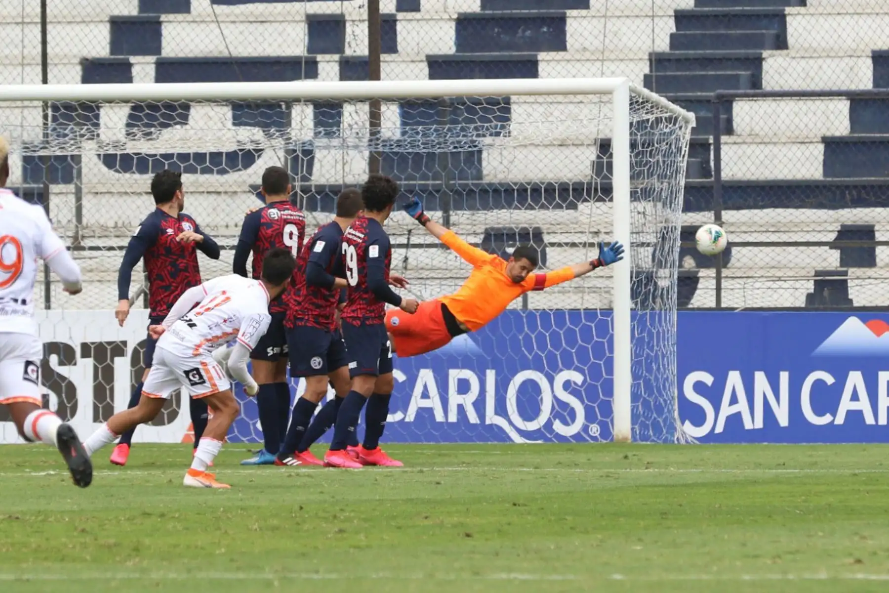Deportivo Municipal vence 2 a 1 a Ayacucho FC por la jornada 11 de la Liga 1 que se disputa en el estadio Miguel Grau del Callao. Foto: @LigaFutProf