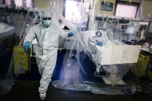 El alza de la mortalidad cotidiana será la consecuencia del rebrote de la epidemia en Europa, indicó la OMS. Foto: AFP