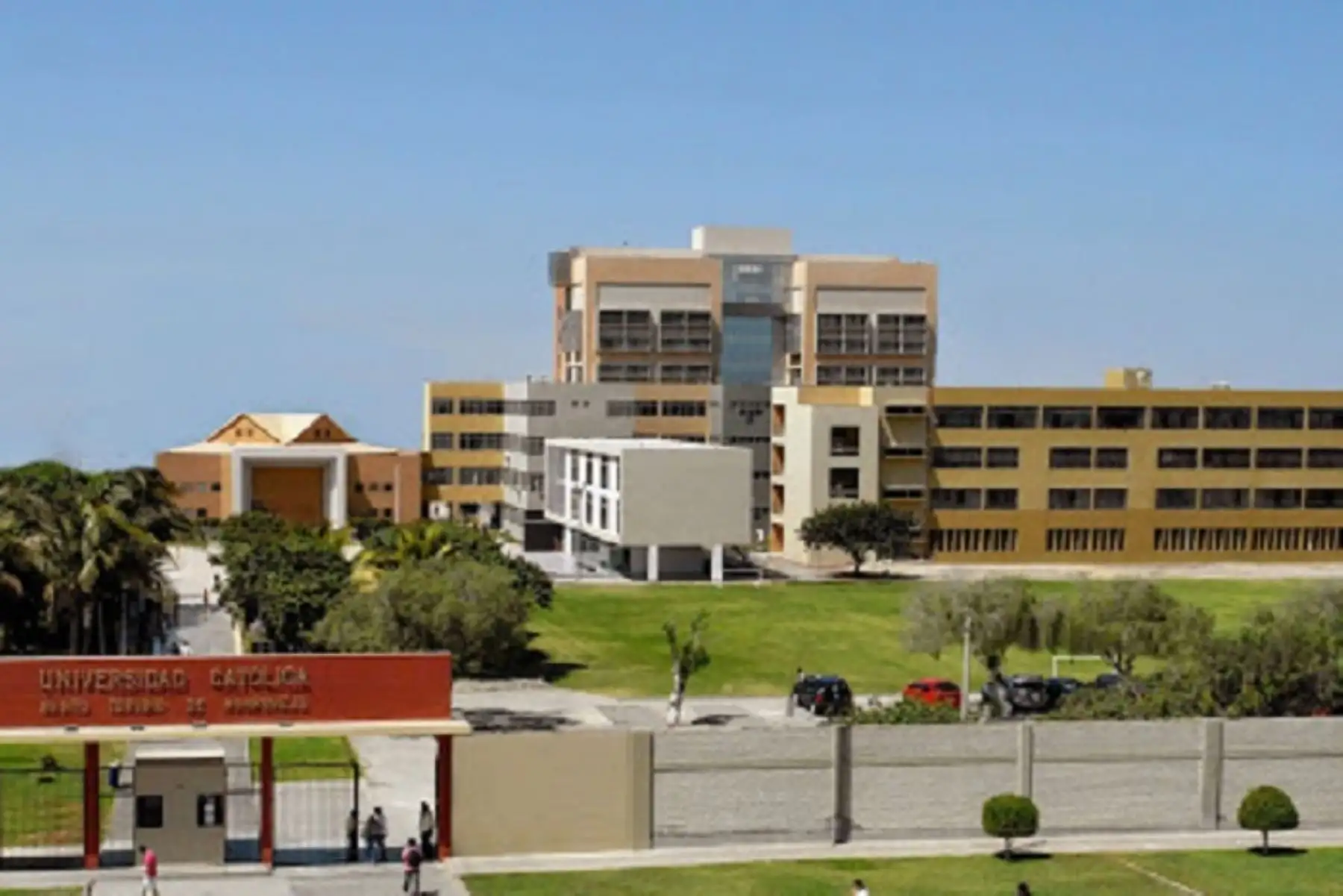 La Universidad Católica Santo Toribio de Mogrovejo, la Universidad Nacional Federico Villarreal y la Universidad San Ignacio de Loyola ya han formulado sus reportes.
