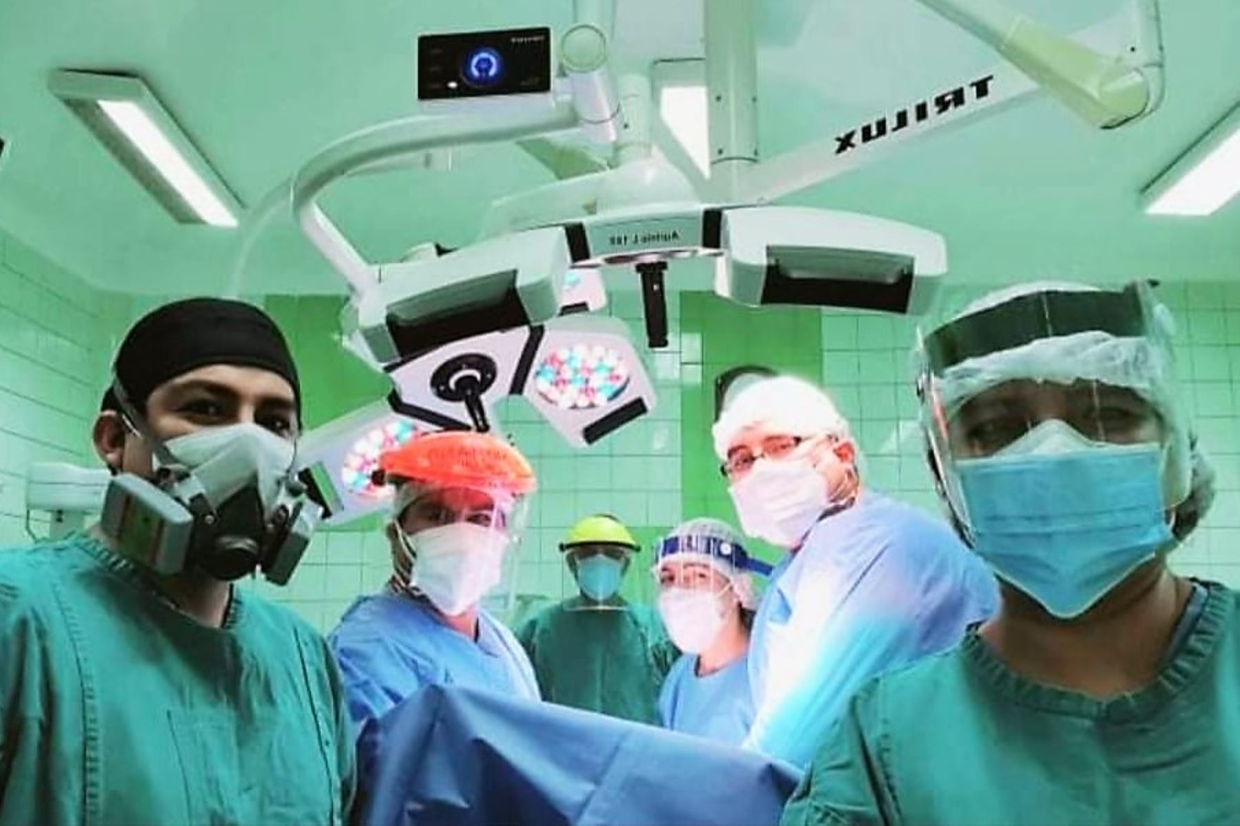 Profesionales de la salud reanudan cirugías en el hospital Belén de Lambayeque tras seis meses de suspensión por la pandemia del covid-19.
