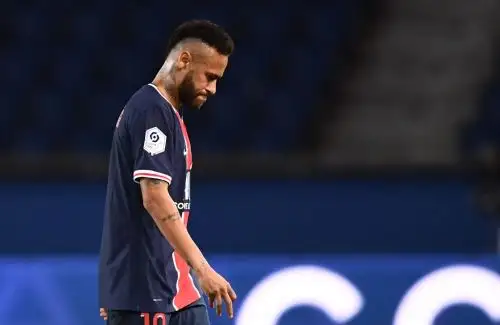 Neymar suspendido dos partidos, su acusación de racismo será investigada