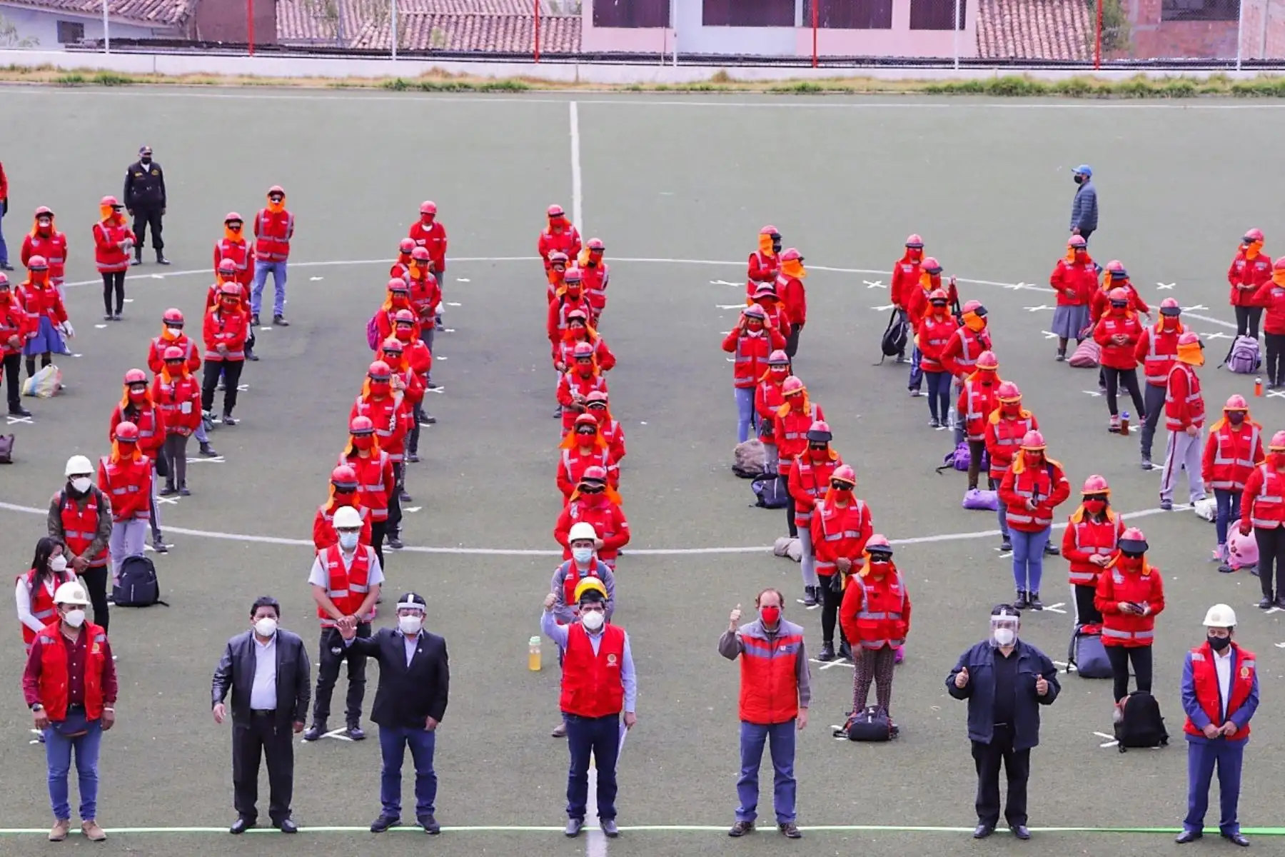 Programa Trabaja Perú del MTPE inició diversos proyectos que generan empleo temporal para 400 personas en el Cusco.