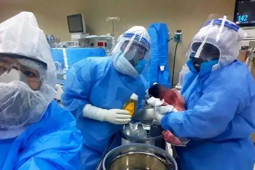 Personal de EsSalud atiende partos con todas las medidas de bioseguridad en La Libertad.