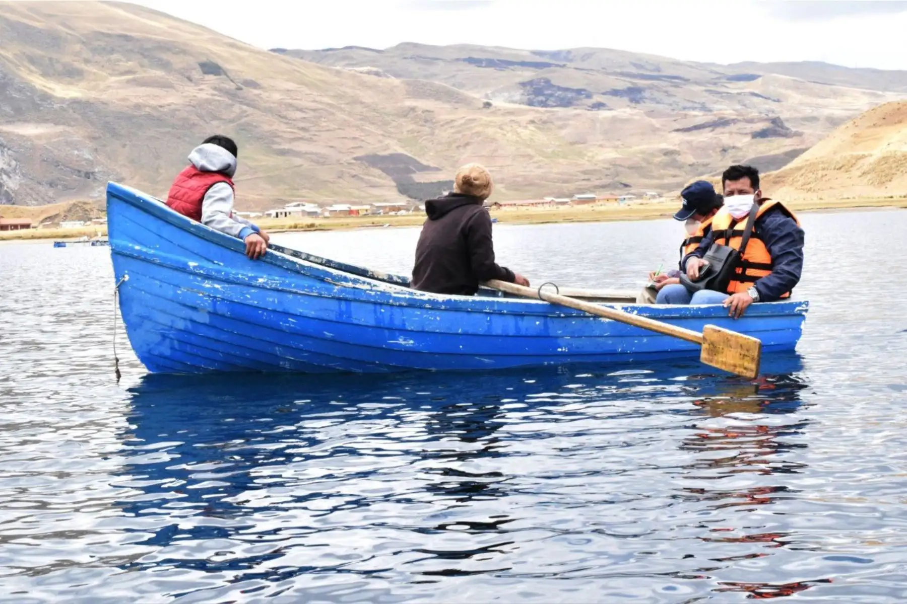 Durante la inspección encontraron a 16 ejecutando las labores de pesca, de los cuales 12 no contaban con la concesión otorgada por la dirección regional de la Producción. ANDINA/Gobierno Regional de Huánuco