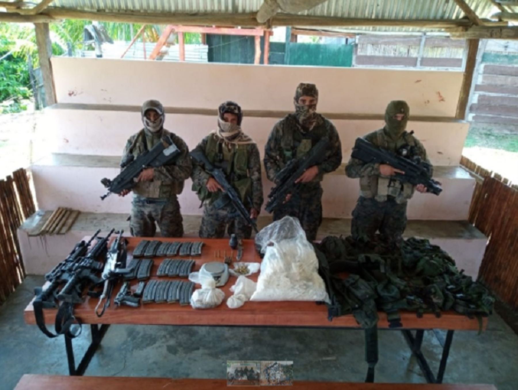Loreto: Fuerzas Armadas intervienen a cuatro personas con armamento y droga. Foto: Ministerio de Defensa