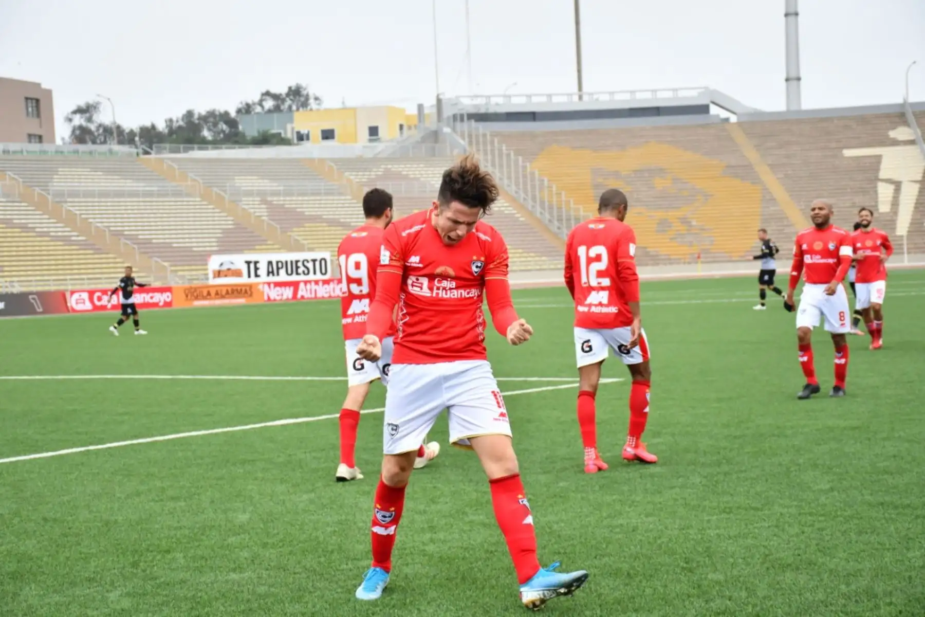 Cienciano y Cusco F.C. se enfrentan por la fecha 12 del Torneo Apertura. El encuentro se realiza en el estadio de San Marcos. Foto: Liga 1