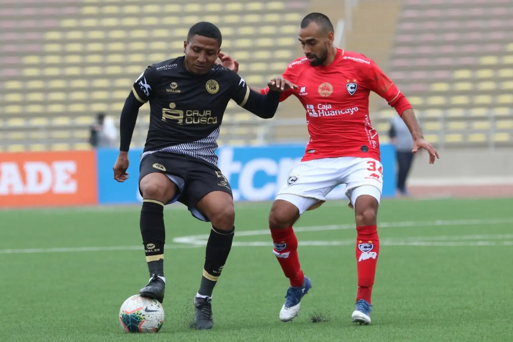 Cienciano y Cusco F.C. se enfrentan por la fecha 12 del Torneo Apertura. El encuentro se realiza en el estadio de San Marcos. Foto: Liga 1