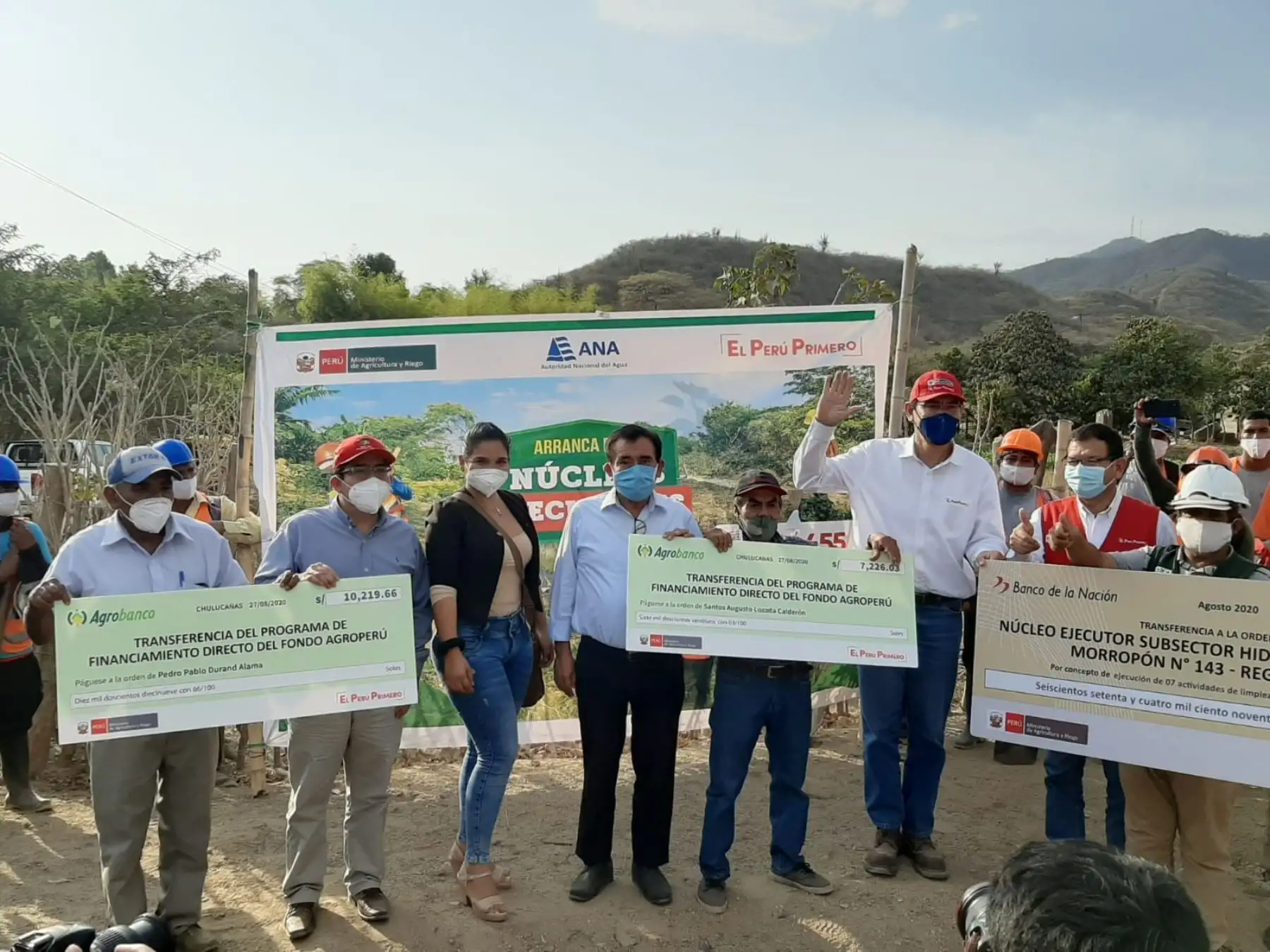 Entrega de créditos de Fondo Agroperú.
