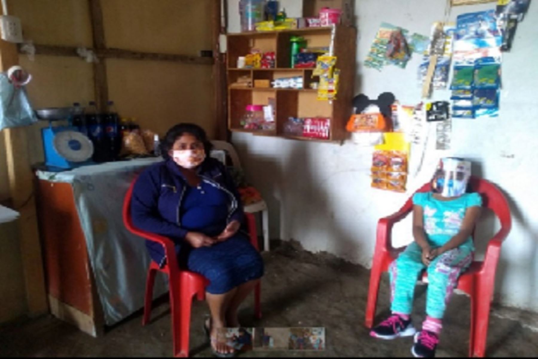 ¡Ejemplo¡ Niña con discapacidad emprende negocio con su madre en Lambayeque